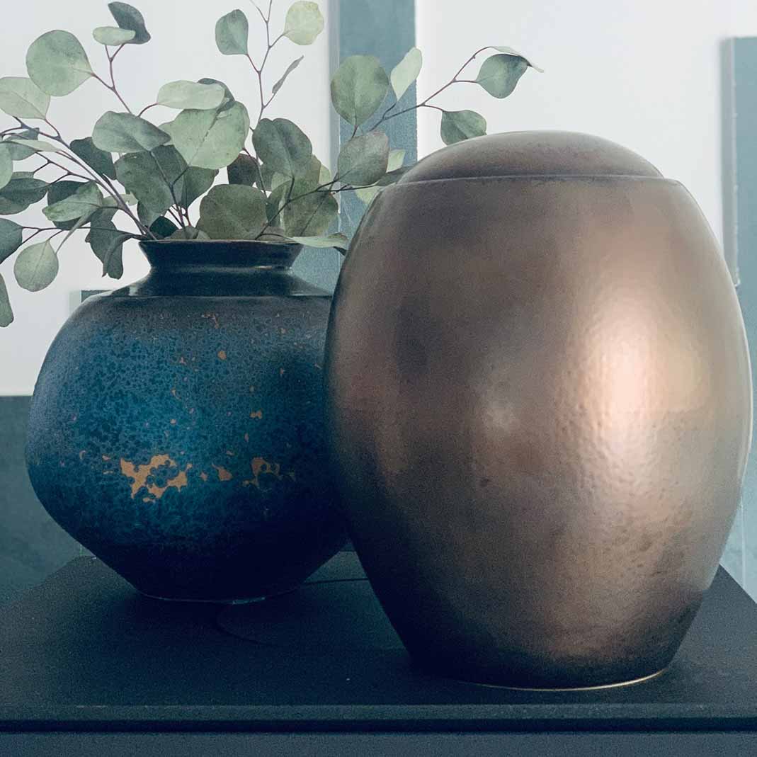 Gold Modern Adult Cremation Urn for Ashes